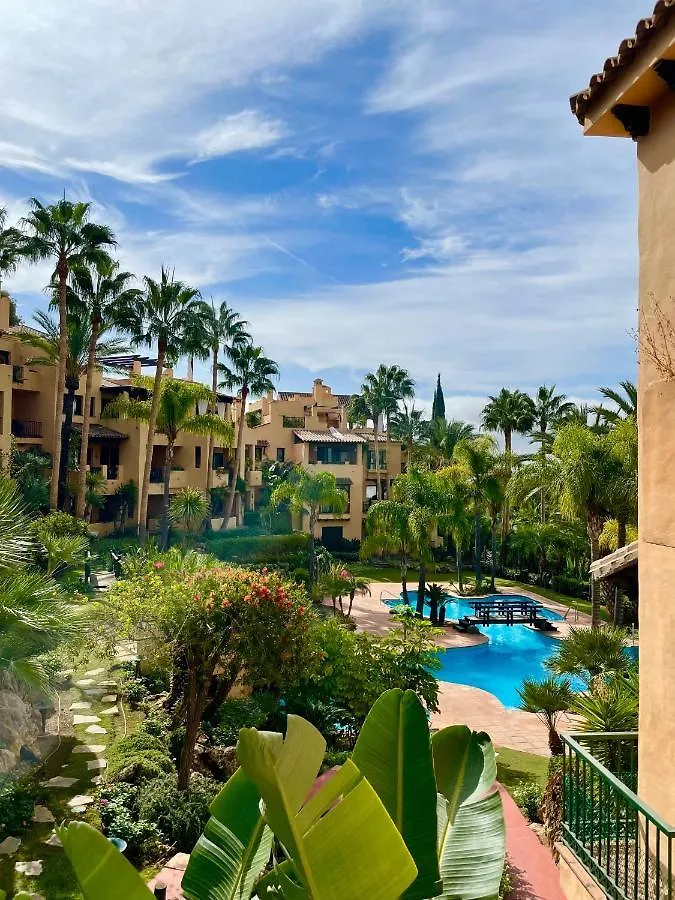 Apartment Next To The El Campanario, Atalaya Golf Εστεπόνα