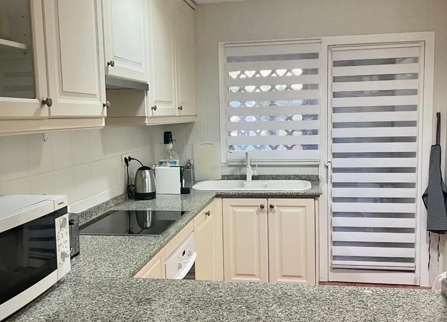 Apartment Next To The El Campanario, Atalaya Golf Εστεπόνα Ισπανία