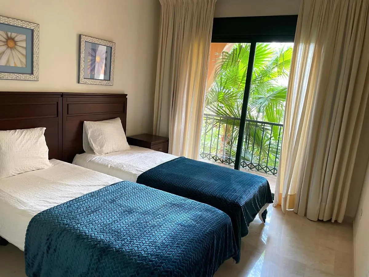 Apartment Next To The El Campanario, Atalaya Golf Estepona